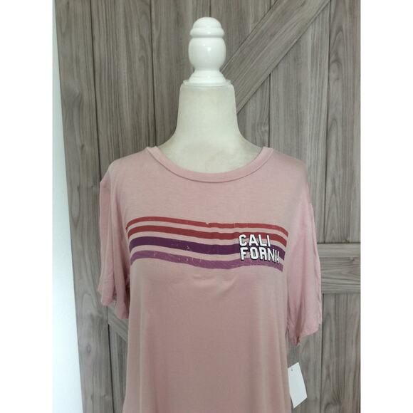 NWT Stunner California large graphic Tee - Picture 2 of 3